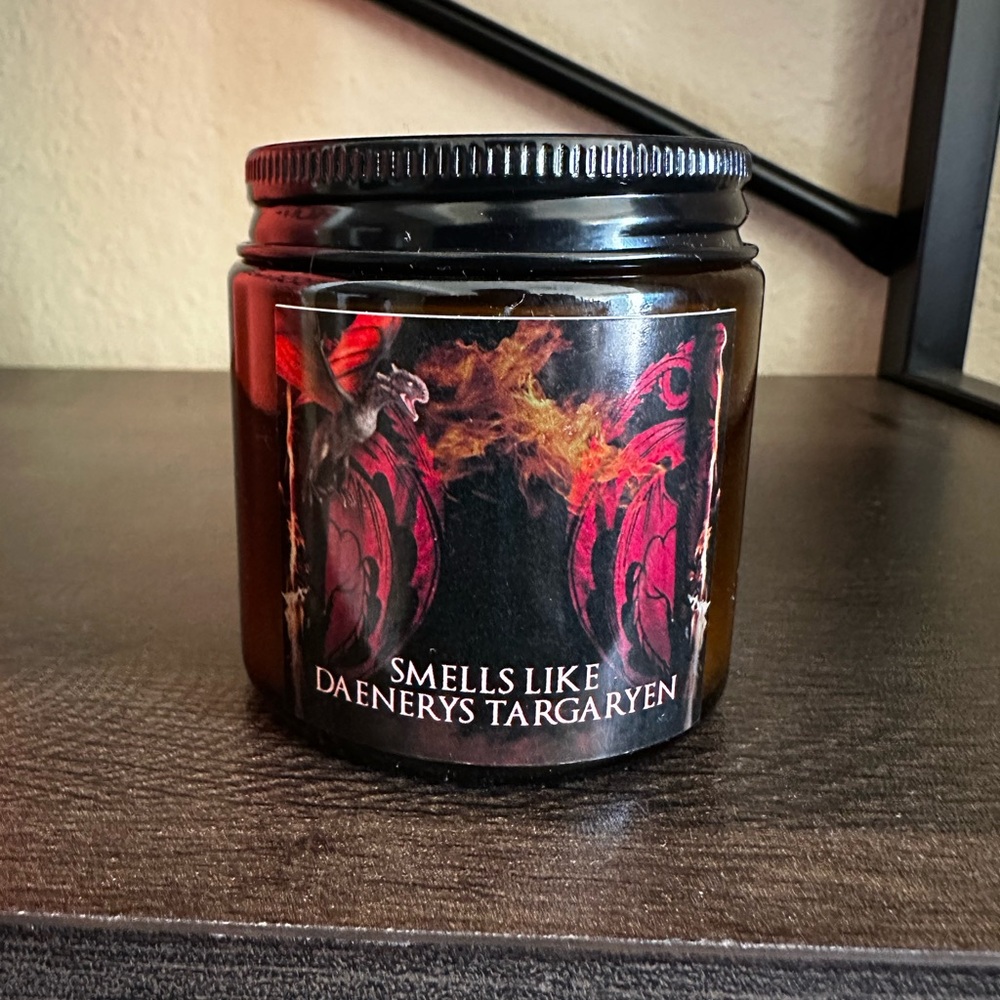 Dragon-Themed Scented Candle - Black
